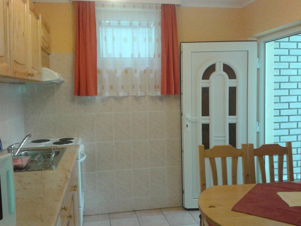 Levendula Apartman Balatonfüred Δωμάτιο φωτογραφία
